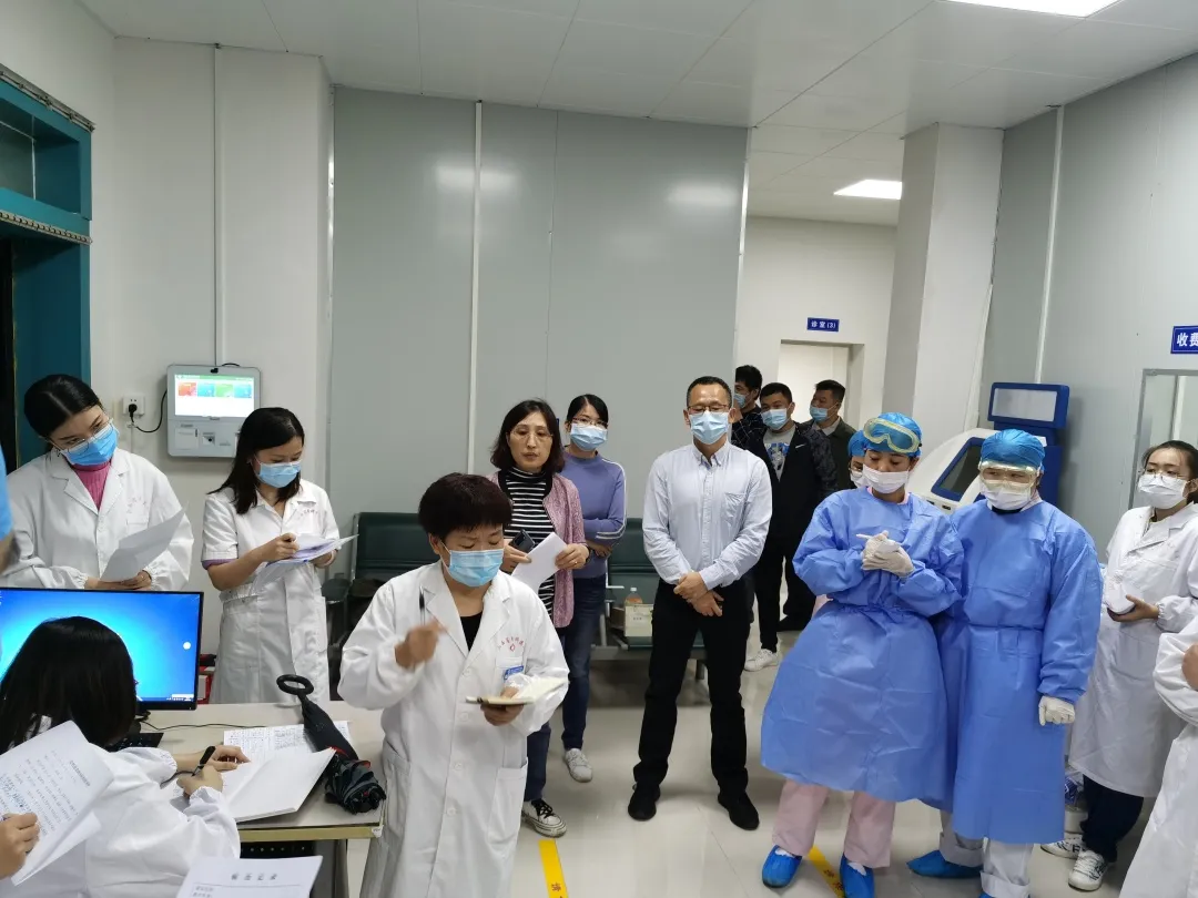 必发9988集团开展疫情防控实战演练 全面提升应急救治能力